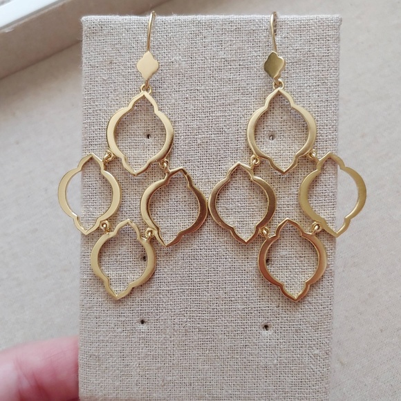 Stella & Dot Jewelry - Stella & Dot Arabesque Chandeliers
